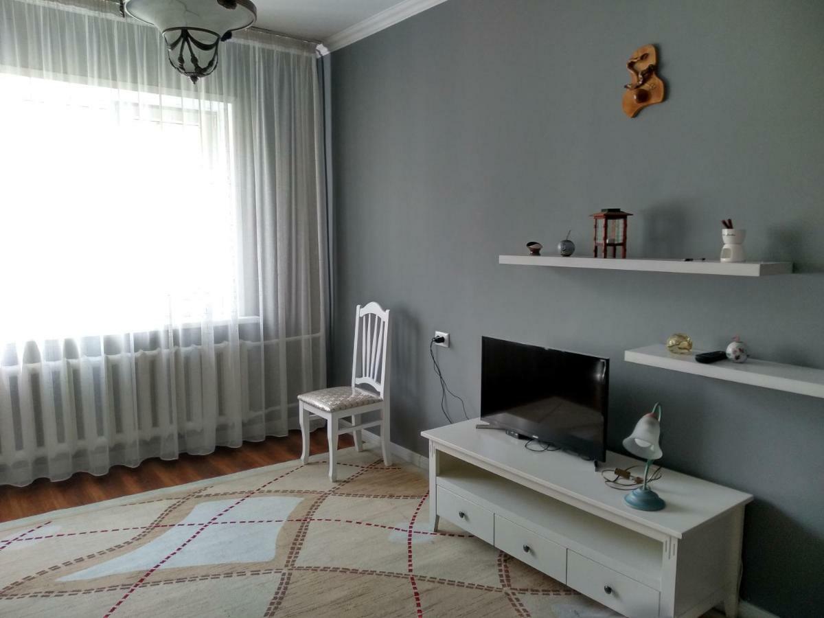 Stylish Apartment In The Gold Square Of Ałma Ata Zewnętrze zdjęcie